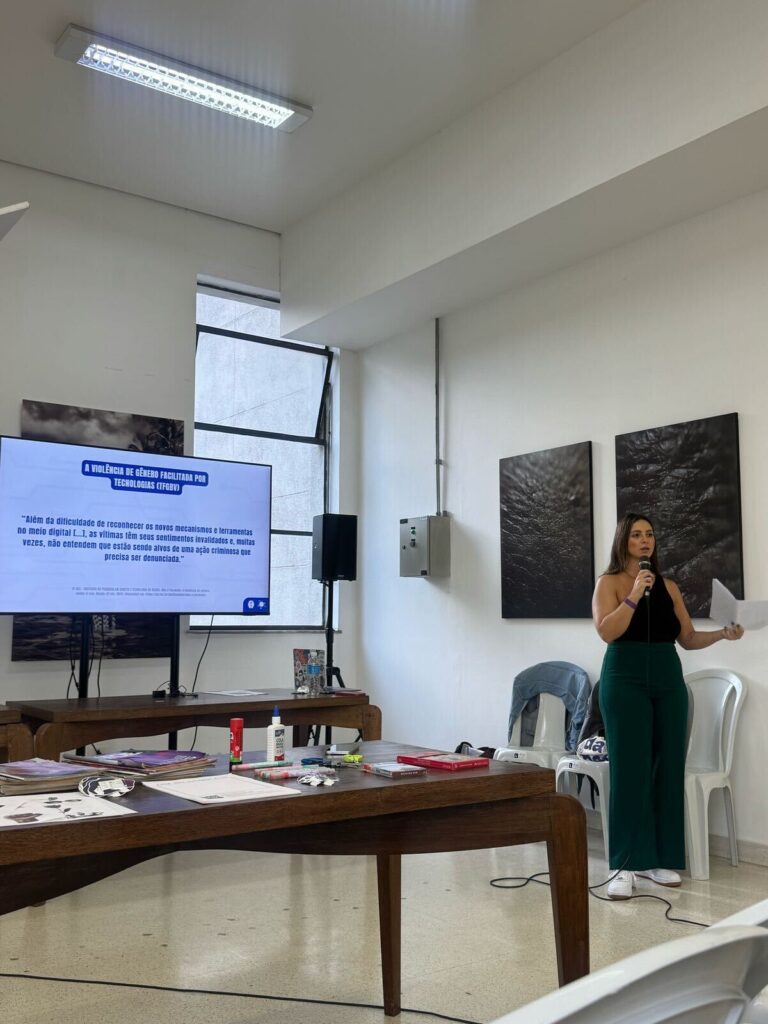 Anna Spinardi, Diretora de Feminismo de Dados na DPA